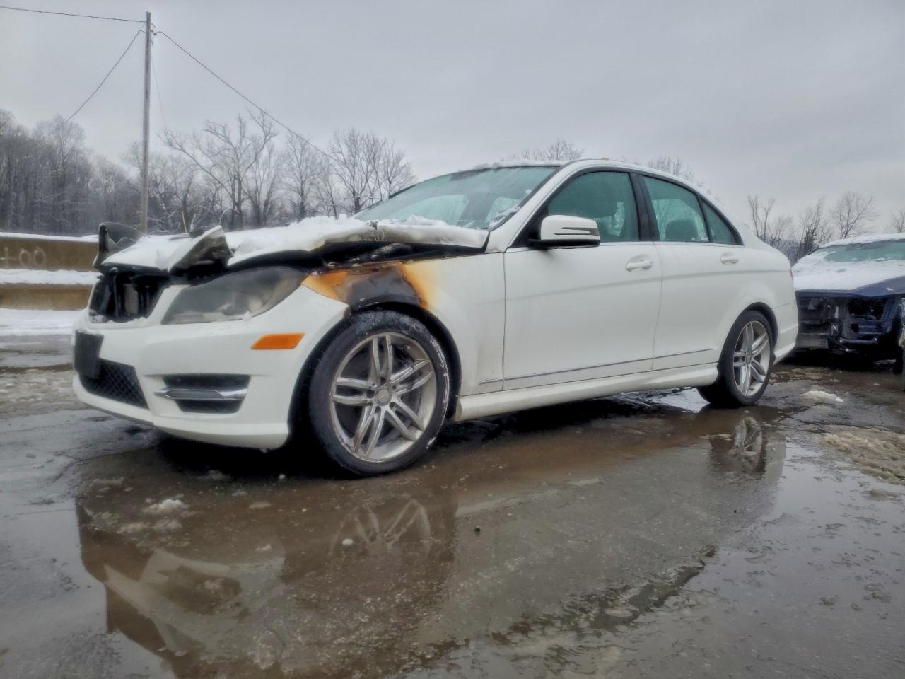 2014 MERCEDES-BENZ C