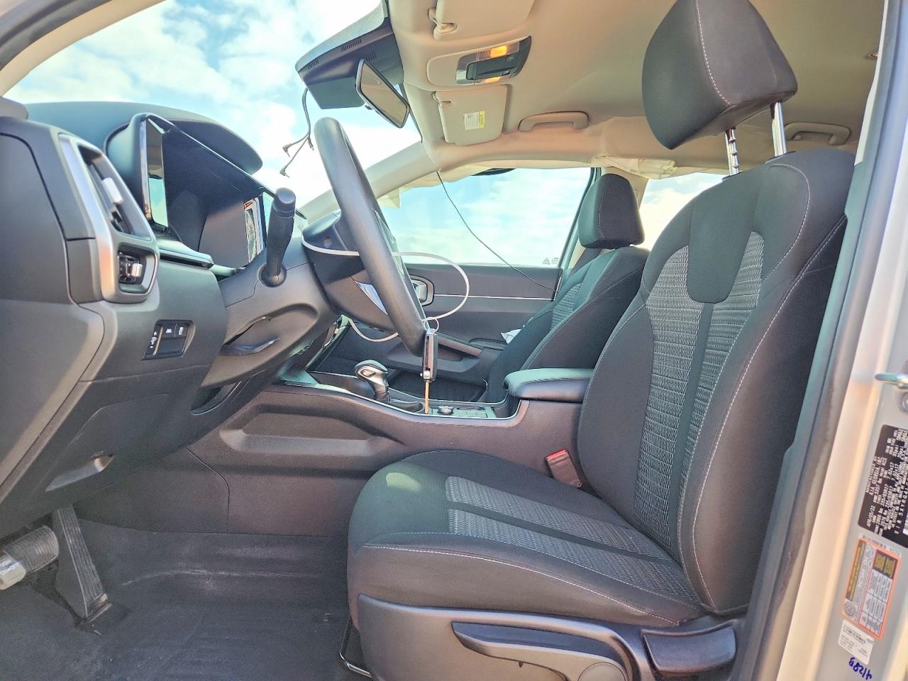 2022 KIA SORENTO LX photo 7