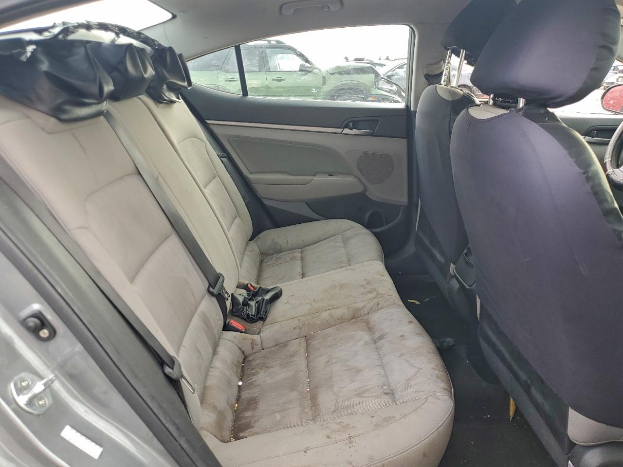 2018 HYUNDAI ELANTRA SEL photo 10