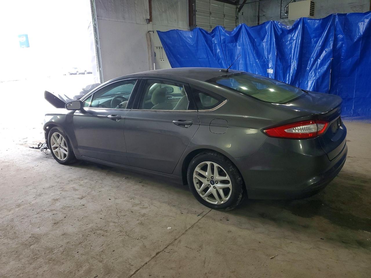 2015 FORD FUSION SE photo 2