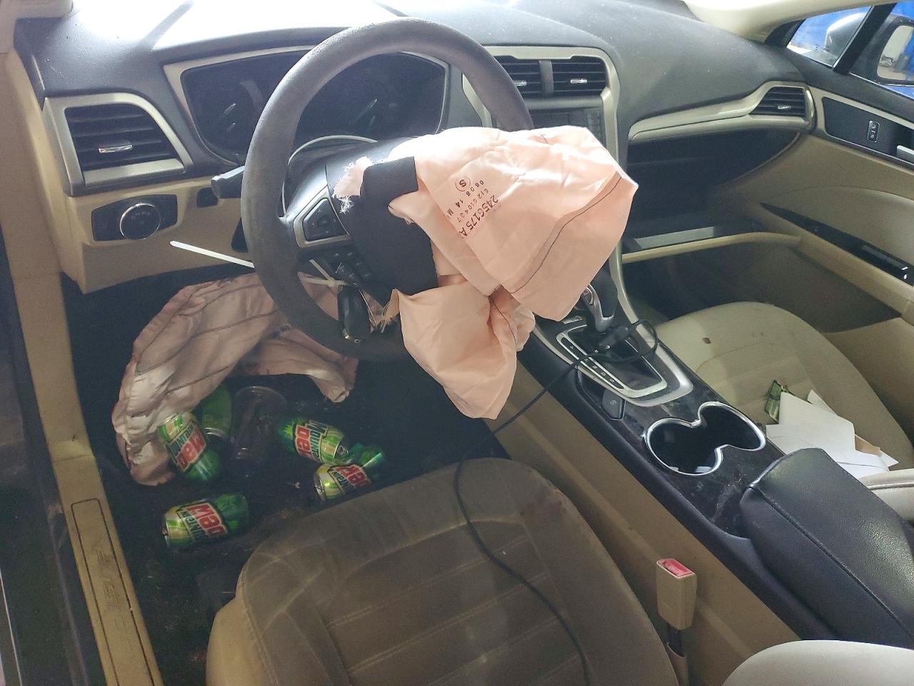 2015 FORD FUSION SE photo 8