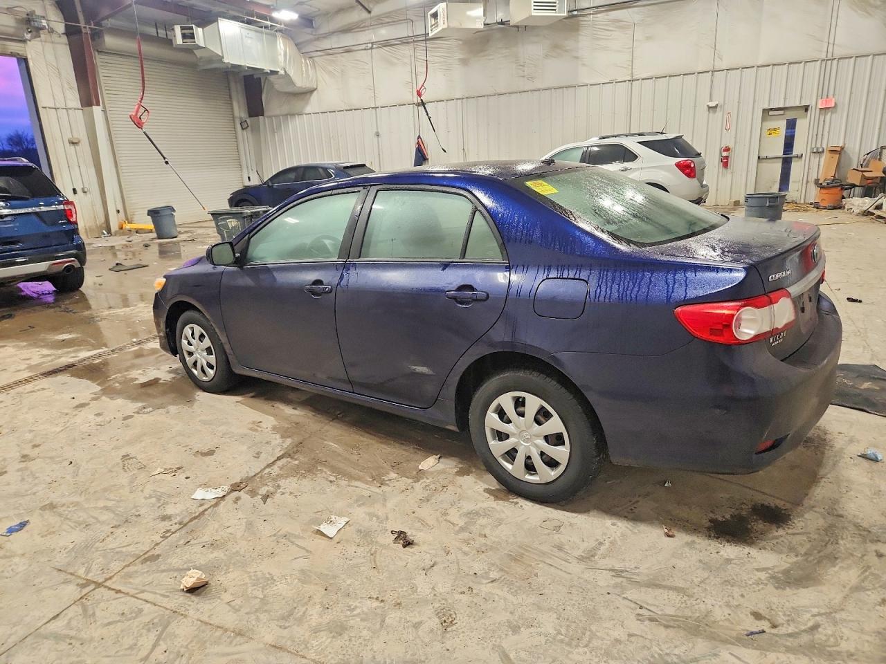 2011 TOYOTA COROLLA BASE photo 2