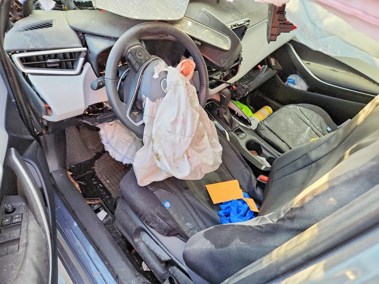2022 TOYOTA COROLLA SE photo 8
