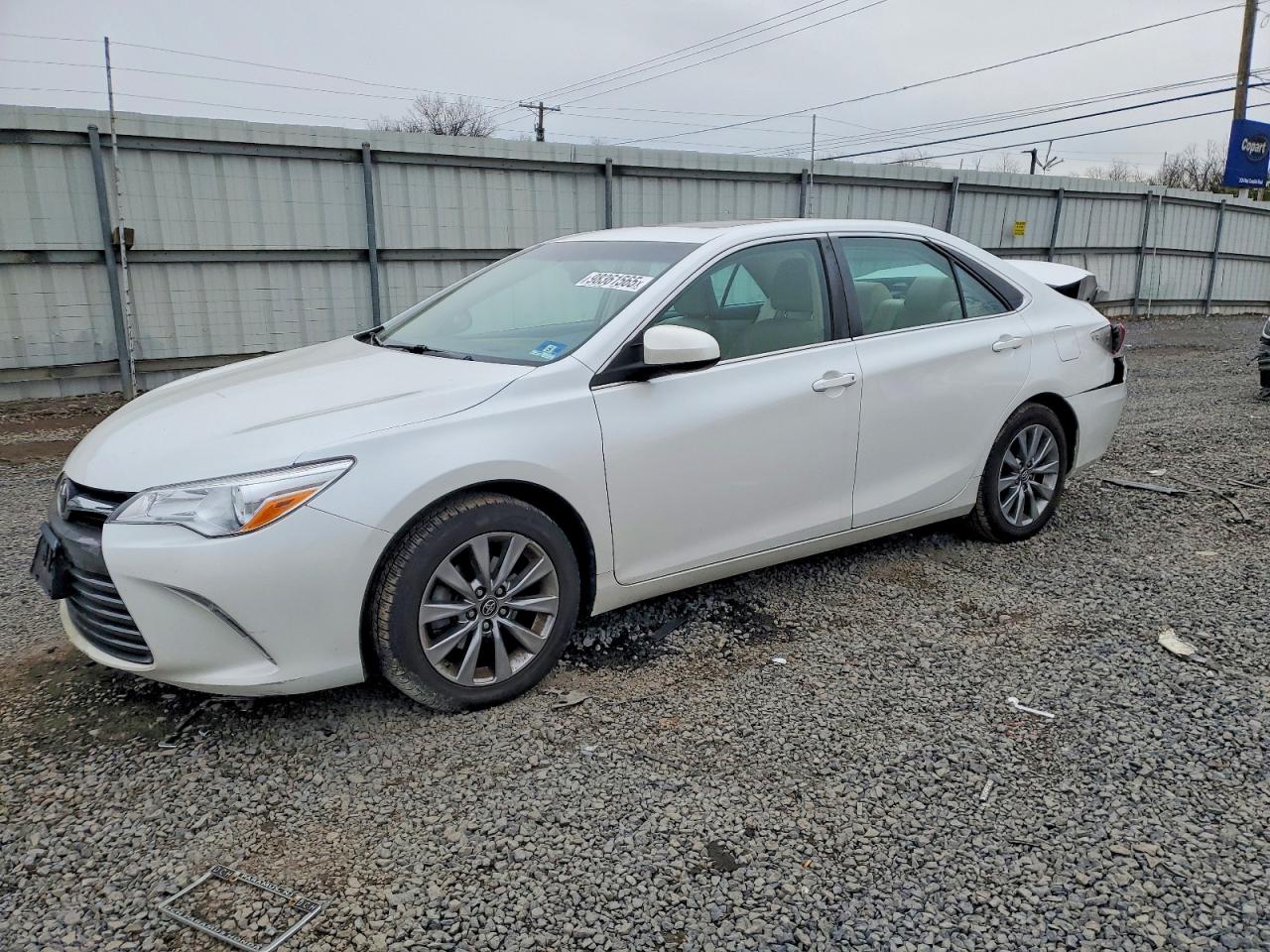 2017 TOYOTA CAMRY