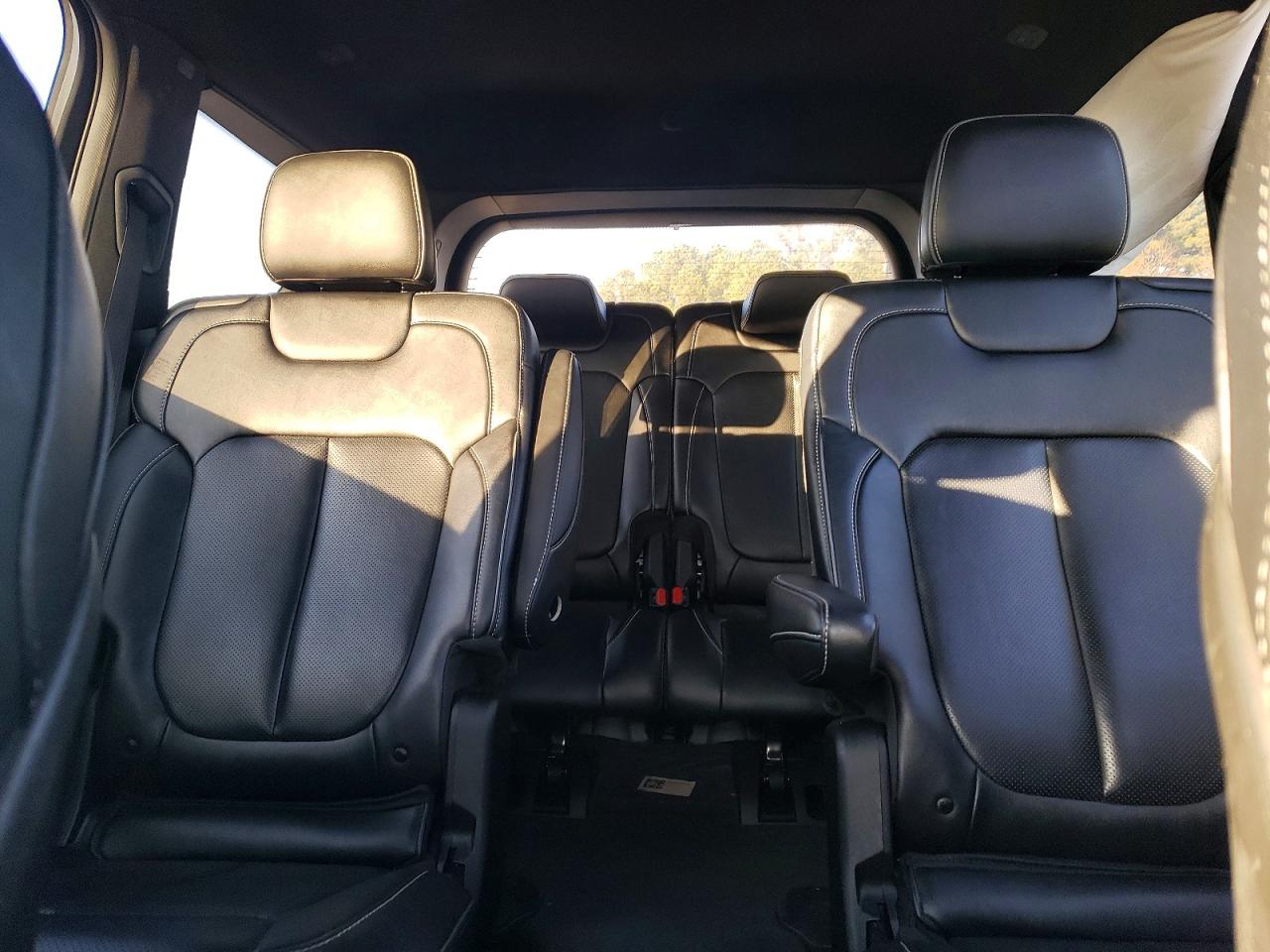 2022 JEEP GRAND CHEROKEE L OVERLAND photo 10