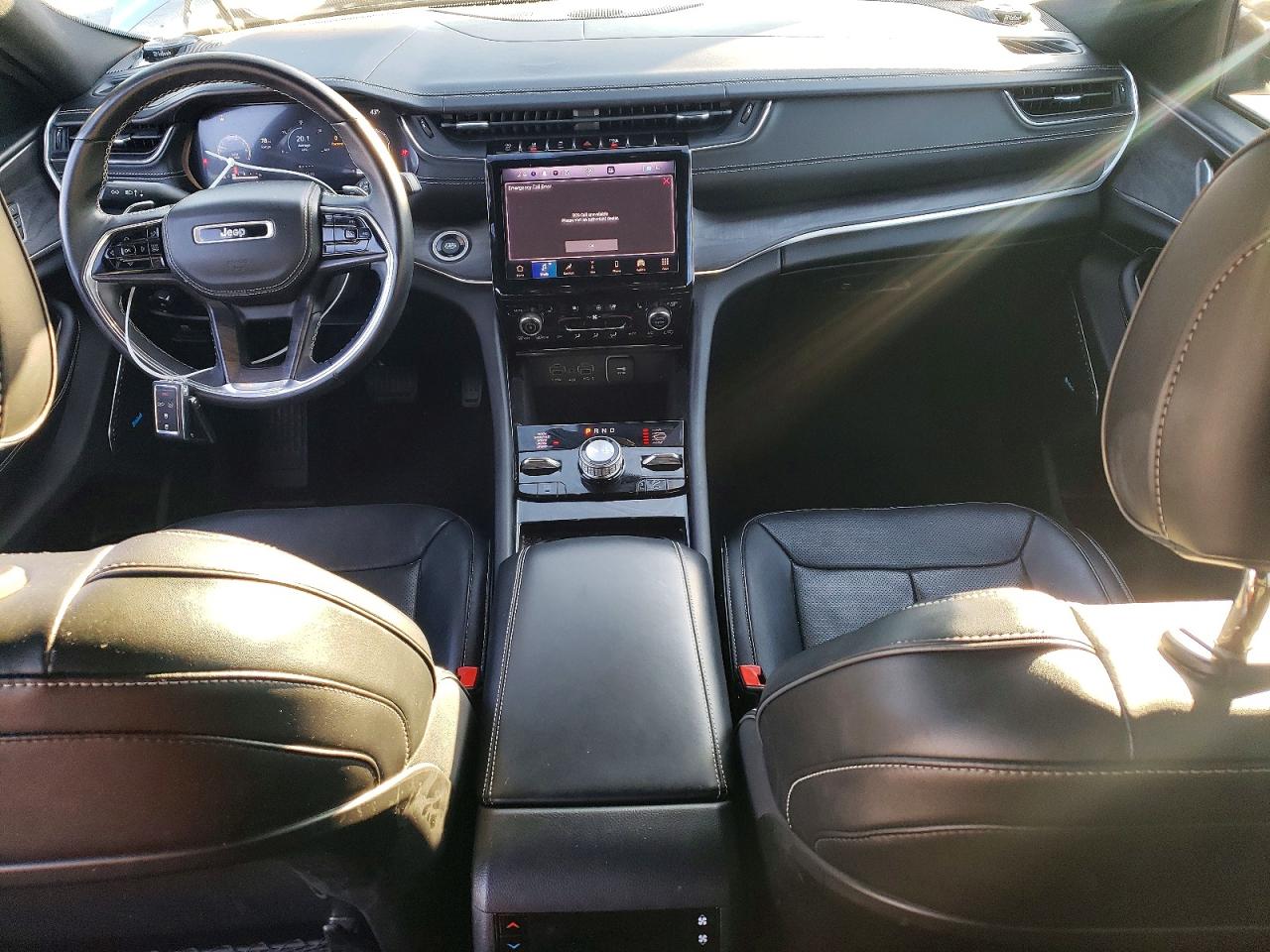 2022 JEEP GRAND CHEROKEE L OVERLAND photo 8