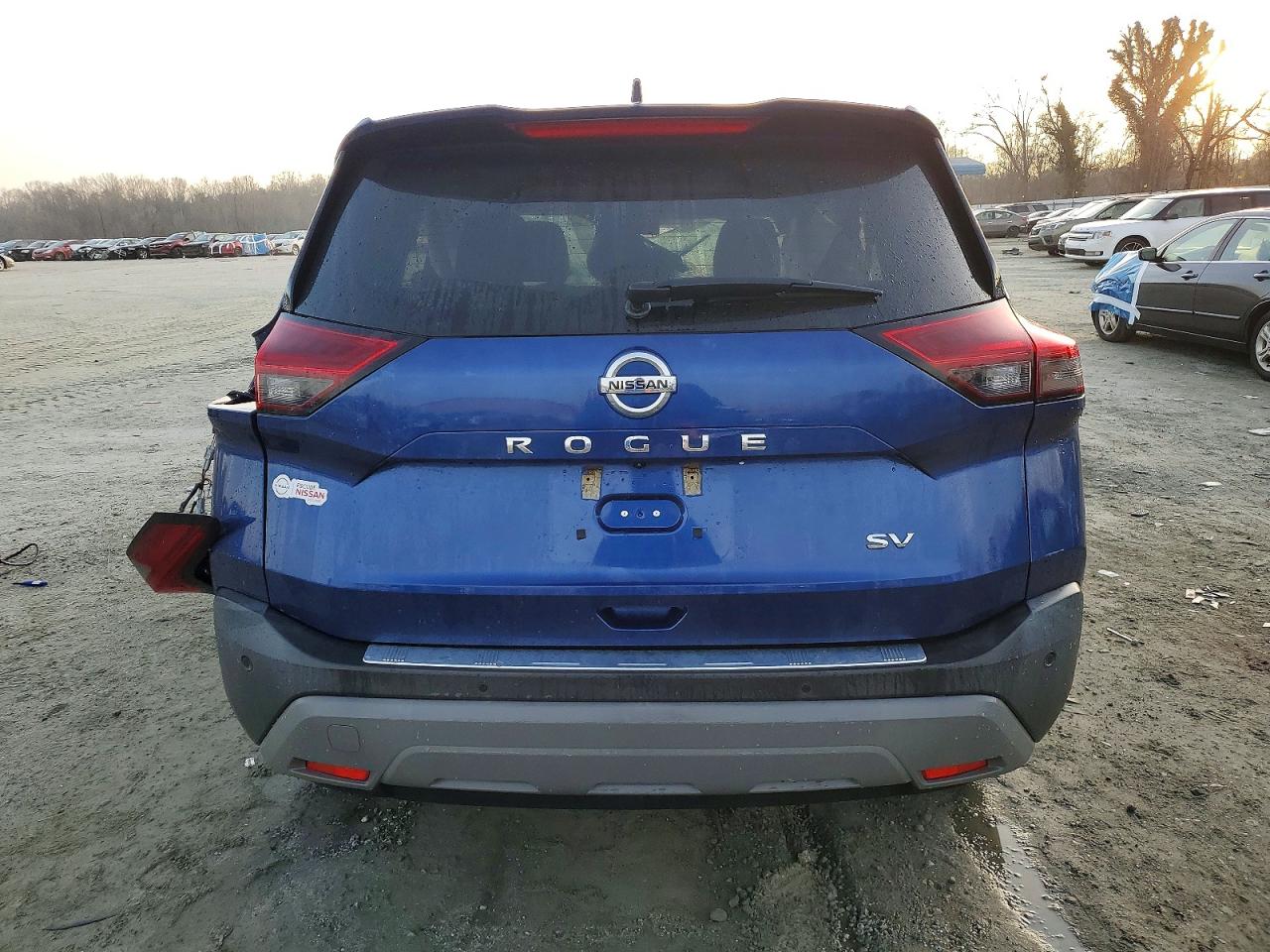 2021 NISSAN ROGUE SV photo 6