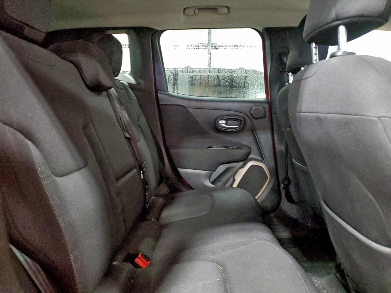2015 JEEP RENEGADE LATITUDE photo 11