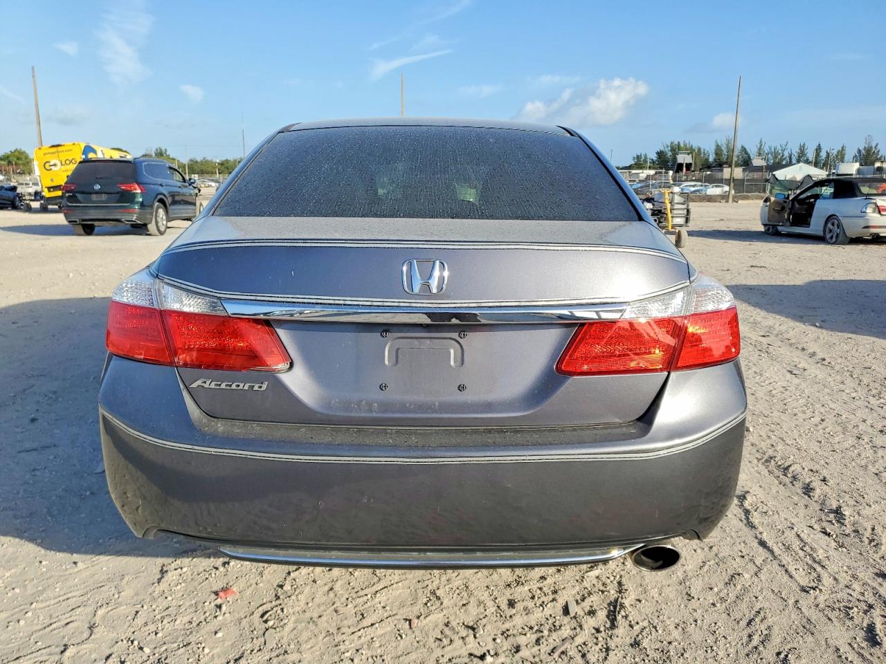 2013 HONDA ACCORD LX photo 6