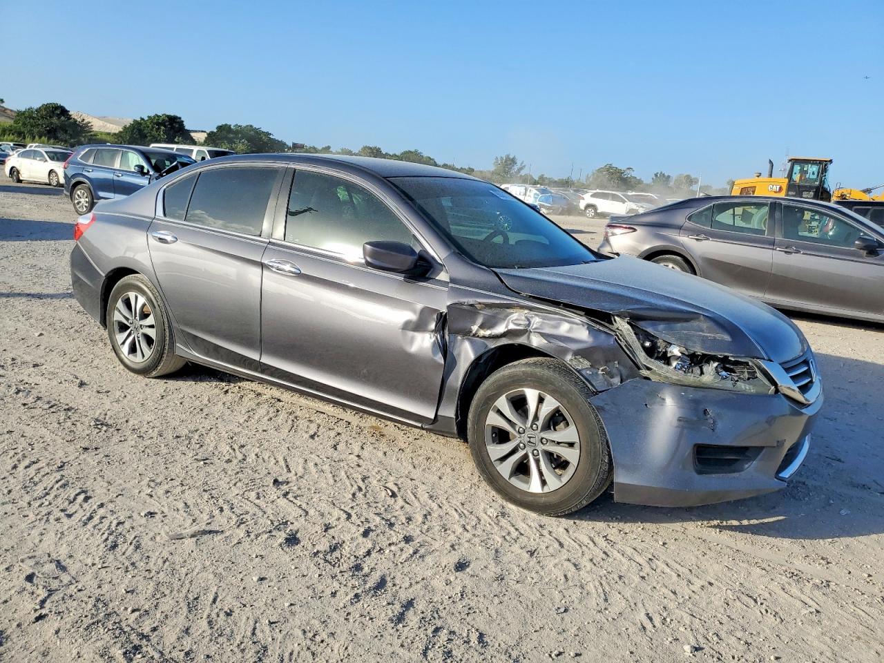 2013 HONDA ACCORD LX photo 4