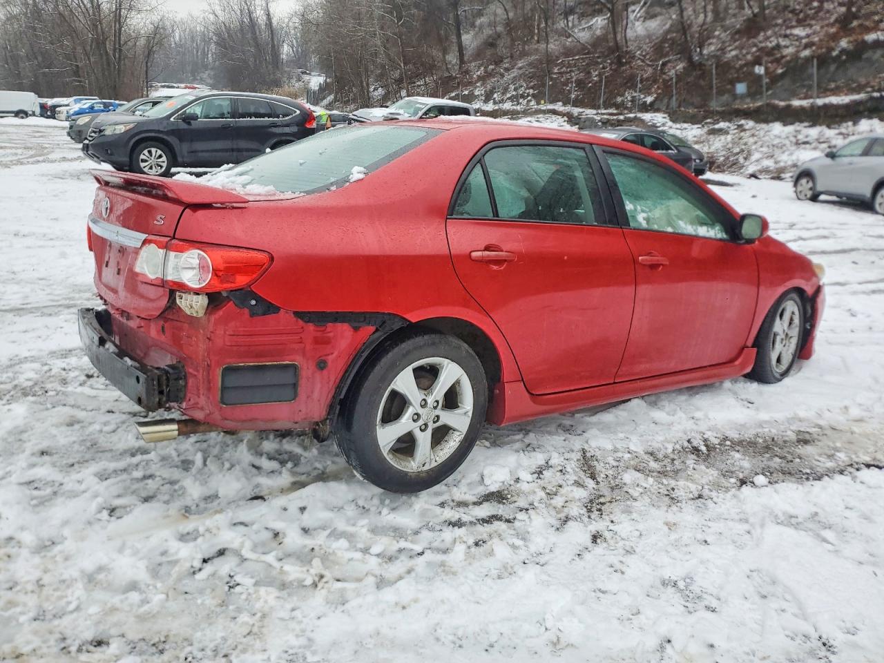 2011 TOYOTA COROLLA BASE photo 3