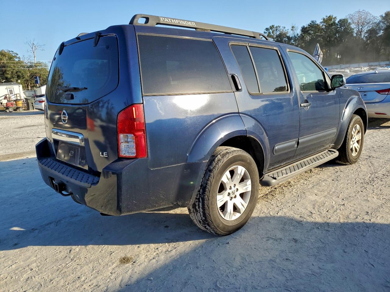 2006 NISSAN PATHFINDER LE photo 3
