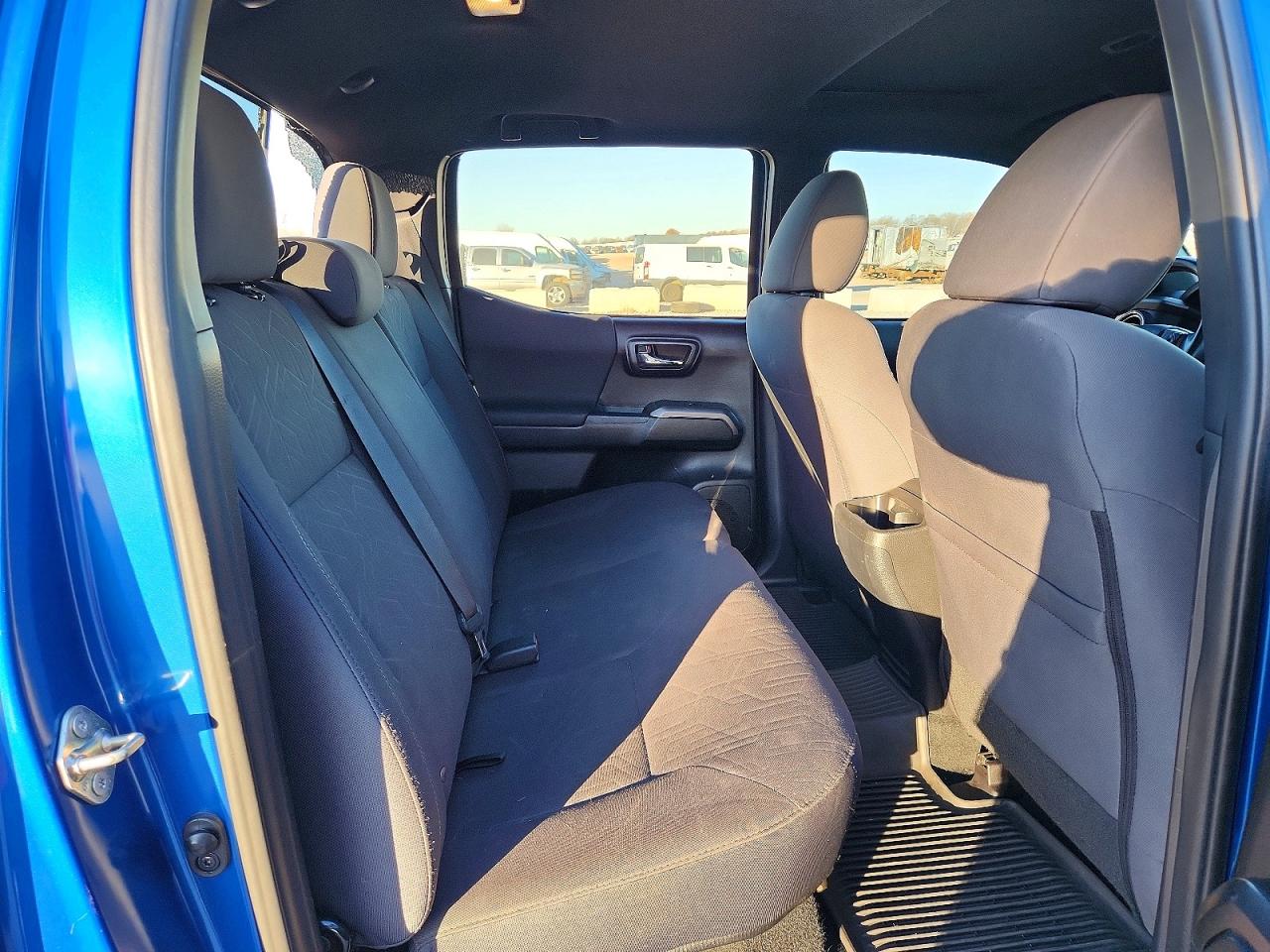 2017 TOYOTA TACOMA DOUBLE CAB photo 10