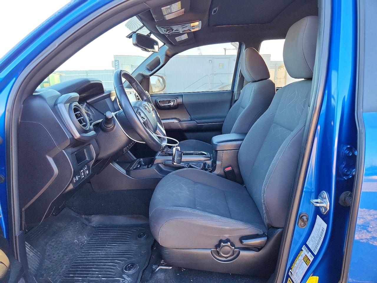 2017 TOYOTA TACOMA DOUBLE CAB photo 7