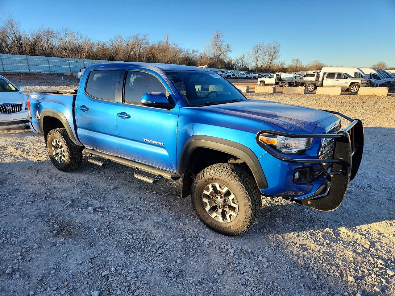 2017 TOYOTA TACOMA DOUBLE CAB photo 4