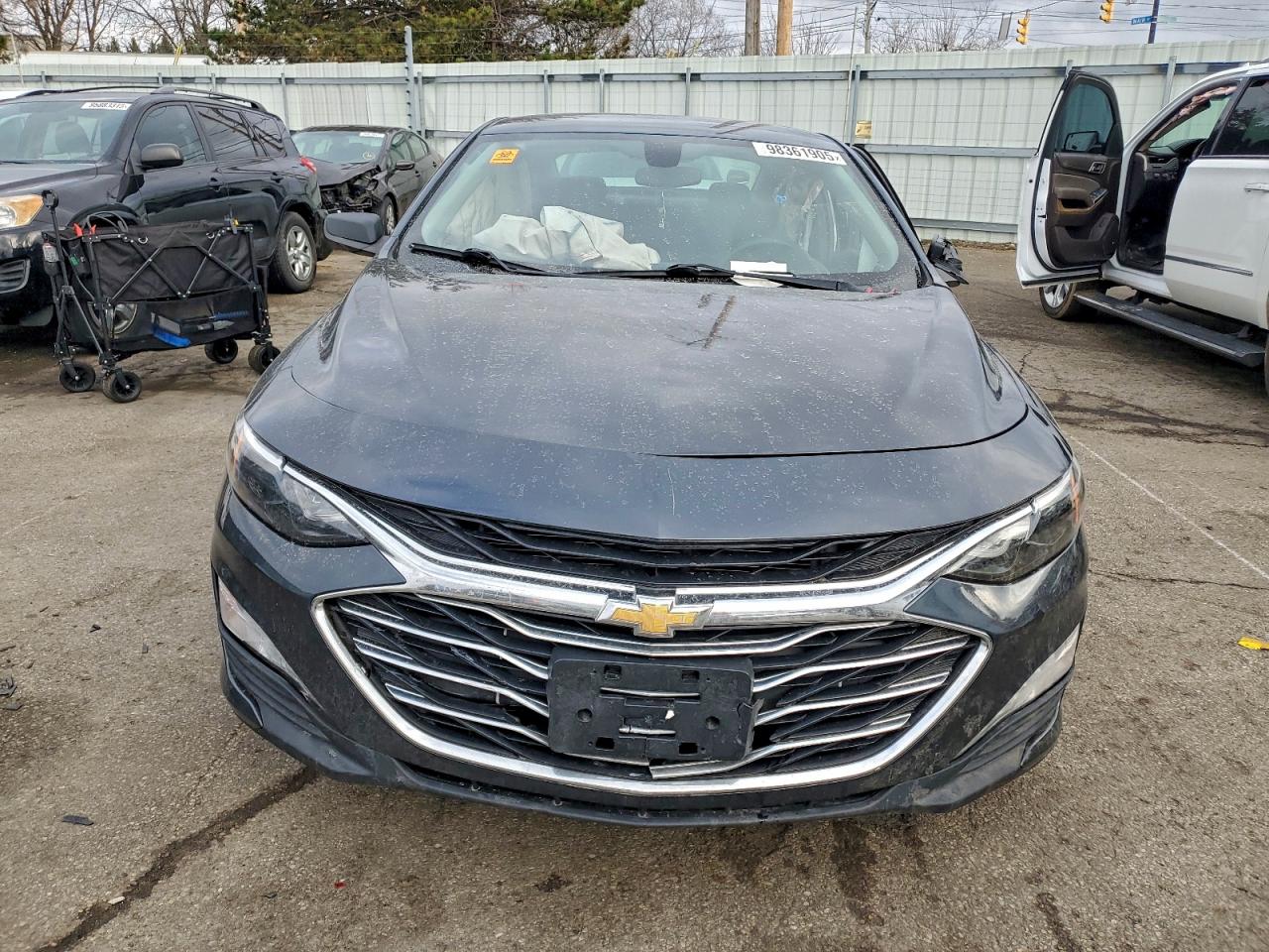 2020 CHEVROLET MALIBU LT photo 5