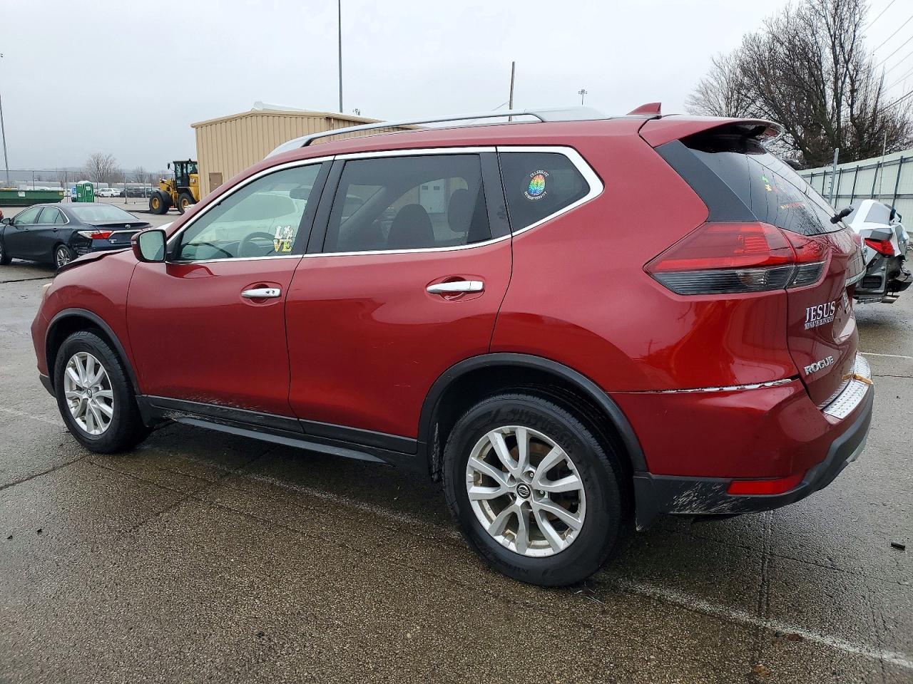 2018 NISSAN ROGUE S photo 2