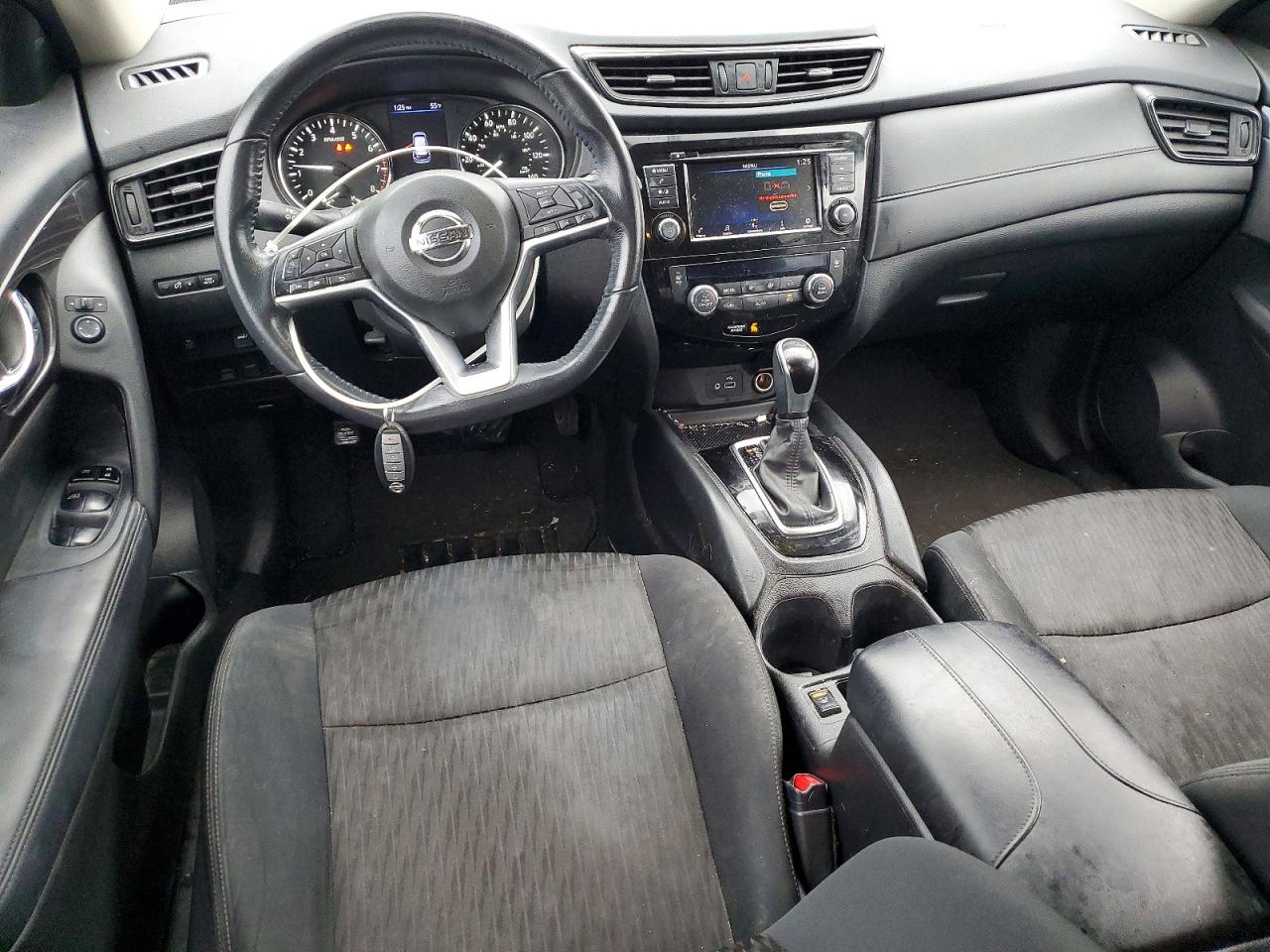 2018 NISSAN ROGUE S photo 8
