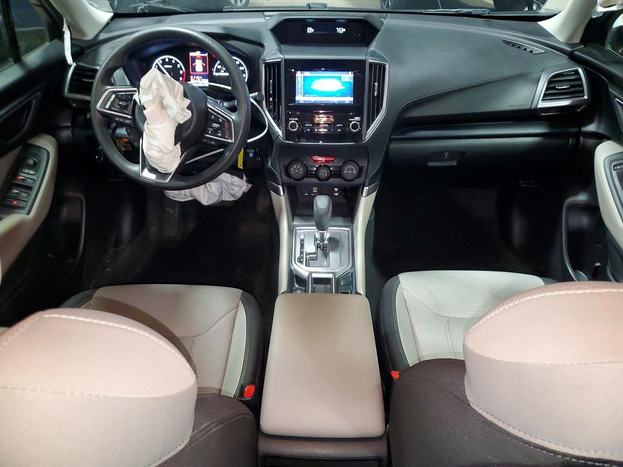 2019 SUBARU FORESTER photo 8
