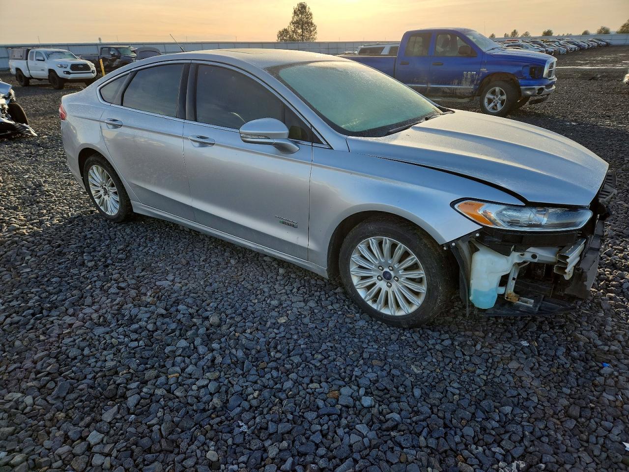 2016 FORD FUSION SE PHEV photo 4