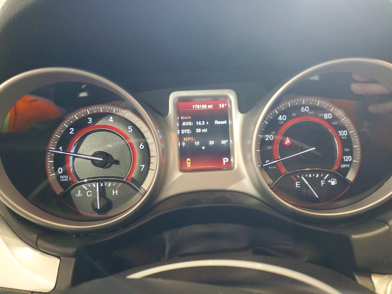 2014 DODGE JOURNEY SXT photo 9