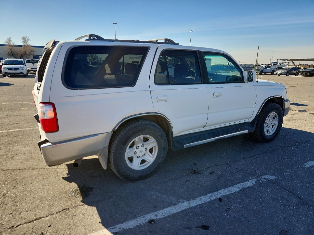 2001 TOYOTA 4RUNNER SR5 photo 3