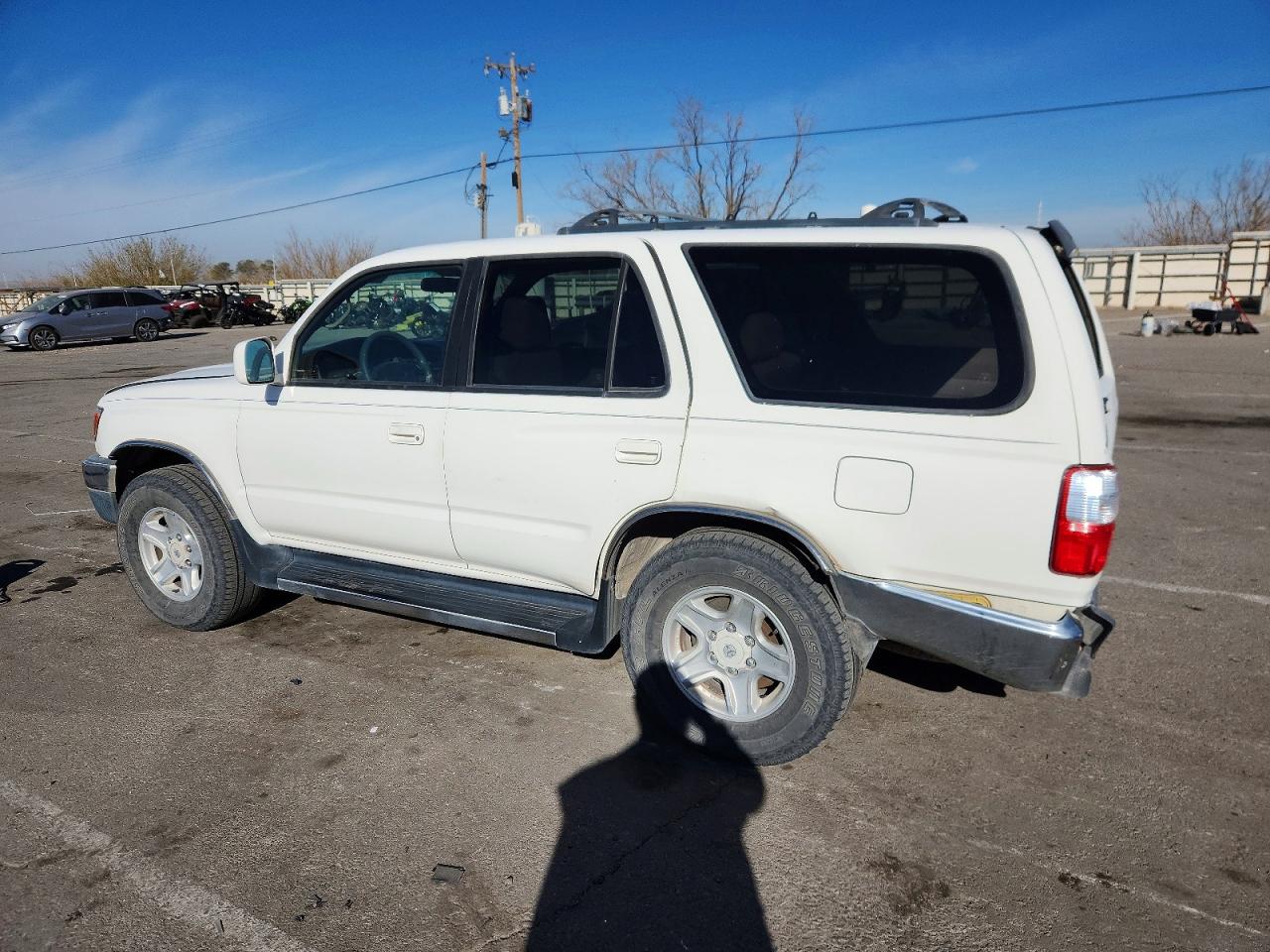 2001 TOYOTA 4RUNNER SR5 photo 2