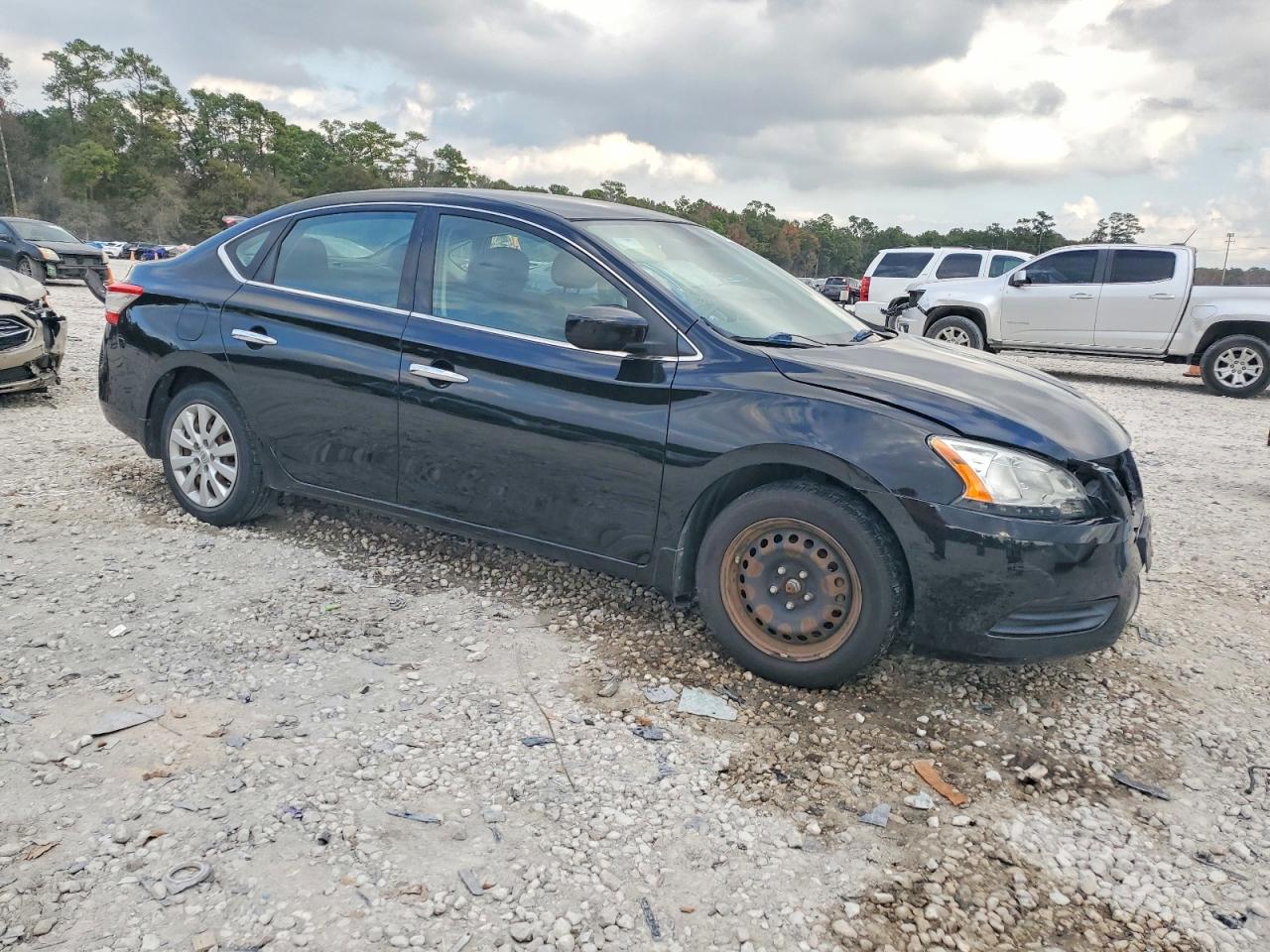 2015 NISSAN SENTRA S photo 4