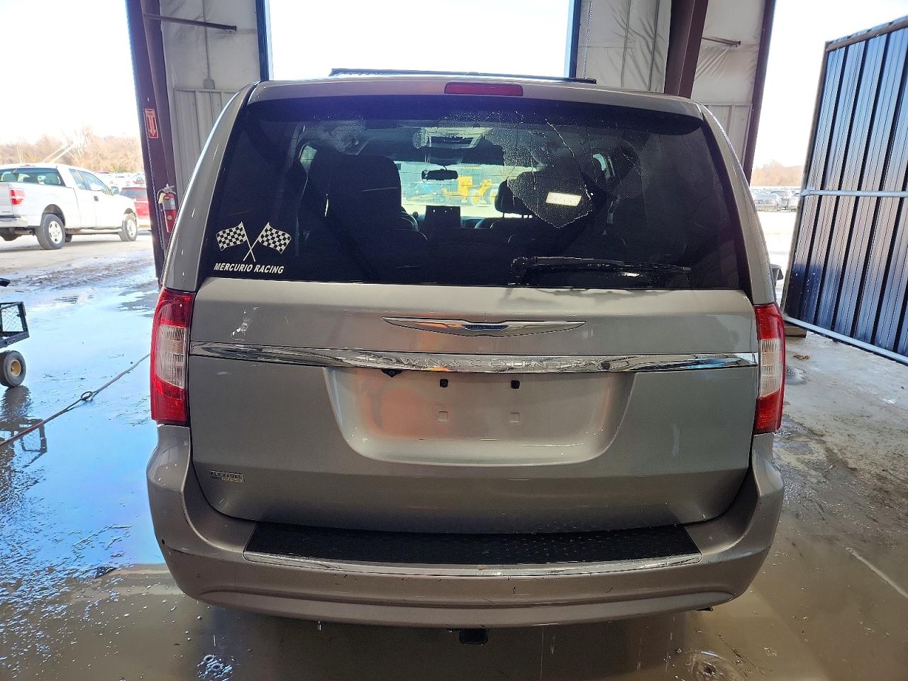 2015 CHRYSLER TOWN & COUNTRY TOURING photo 6
