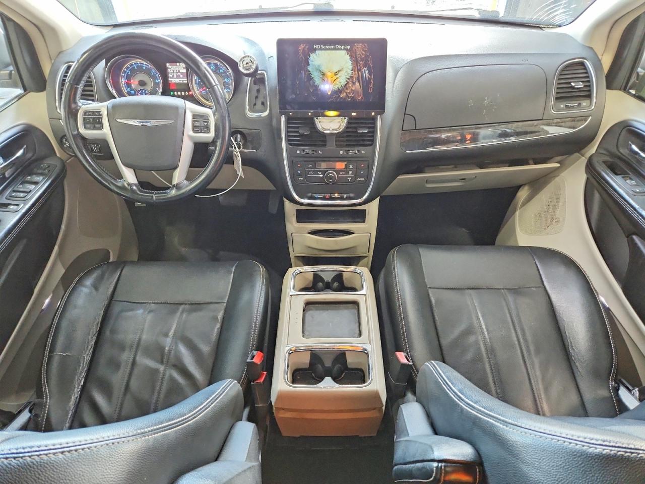2015 CHRYSLER TOWN & COUNTRY TOURING photo 8