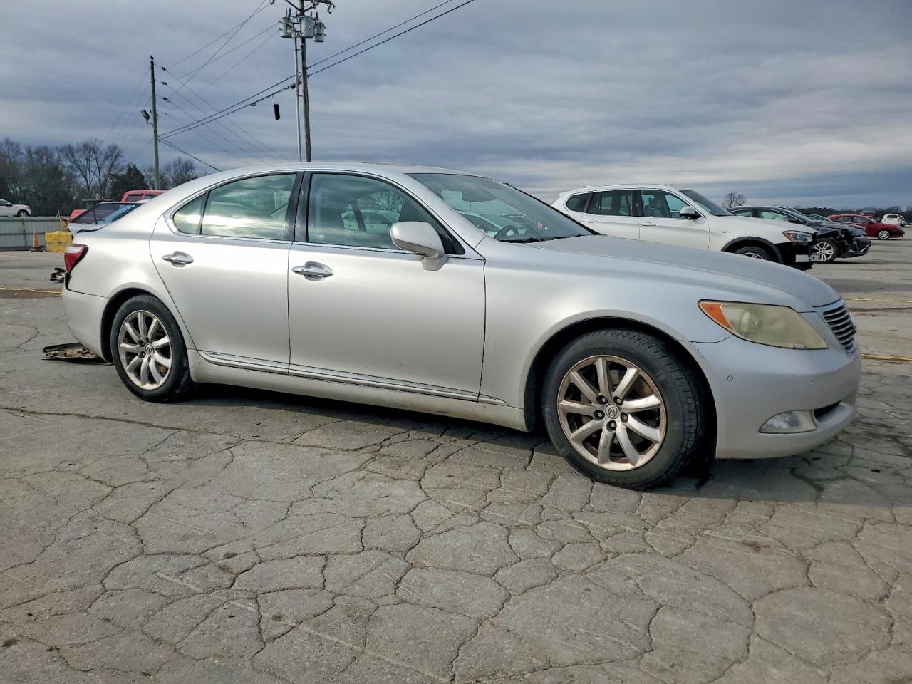 2008 LEXUS LS 460 photo 4
