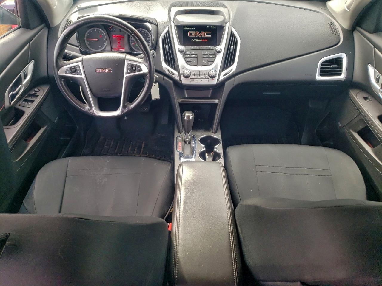 2017 GMC TERRAIN SLE photo 8