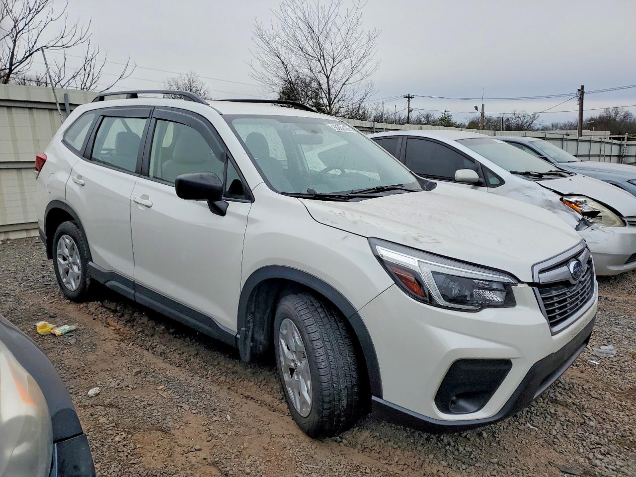 2021 SUBARU FORESTER photo 4