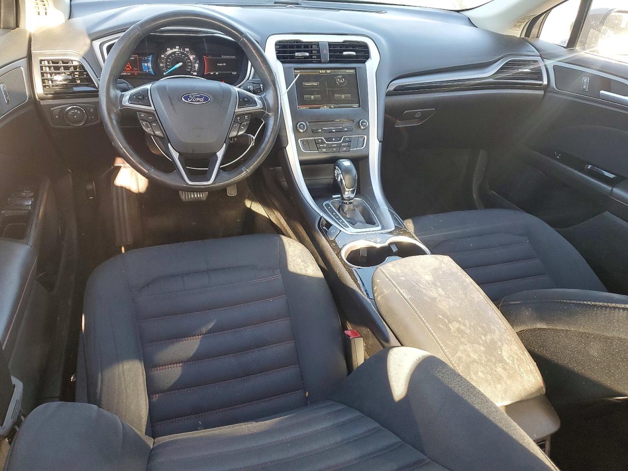 2016 FORD FUSION SE photo 8
