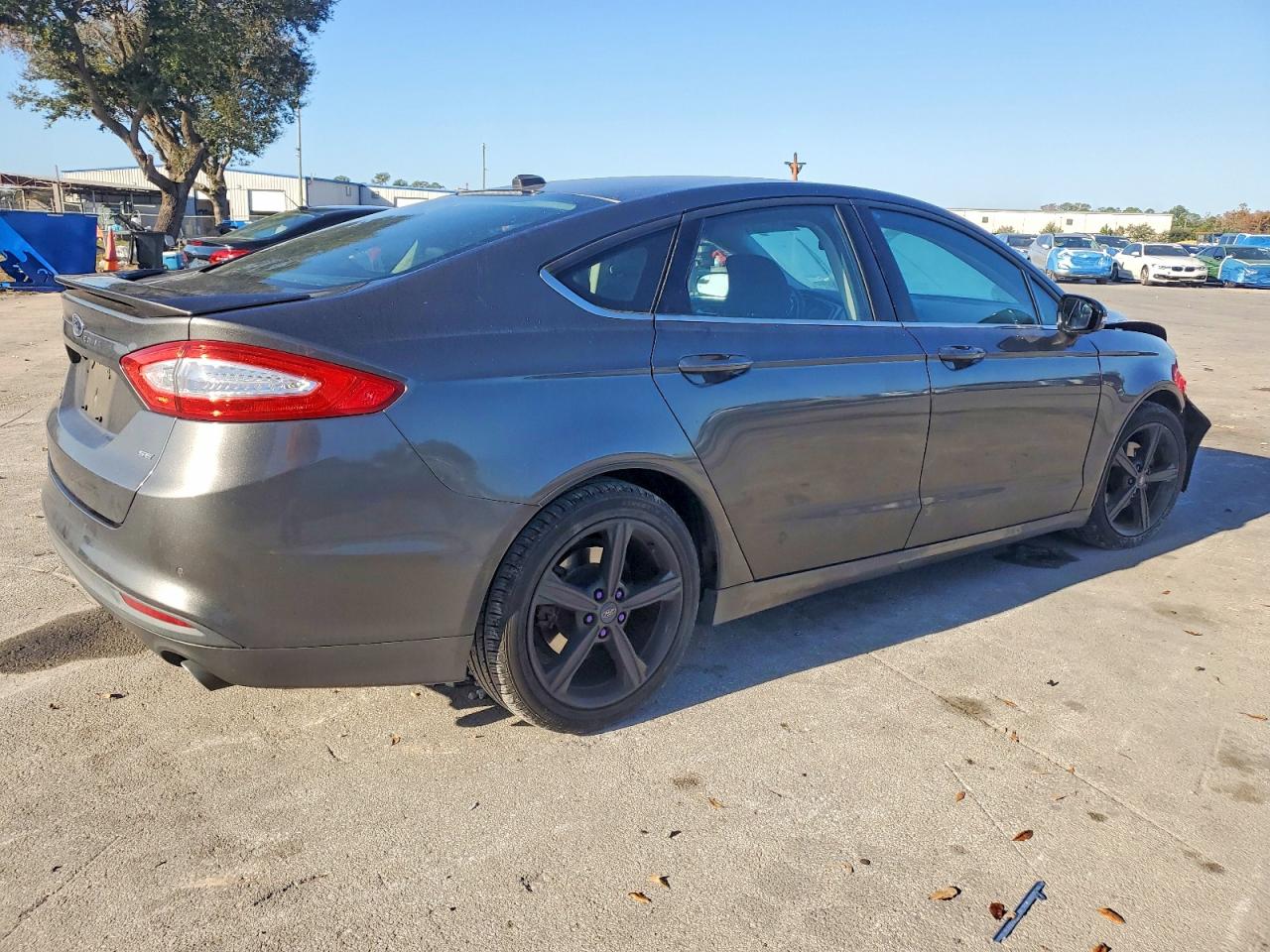 2016 FORD FUSION SE photo 3