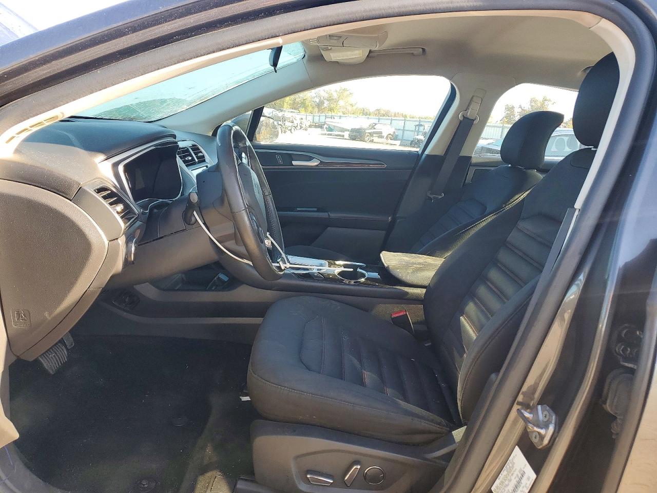 2016 FORD FUSION SE photo 7