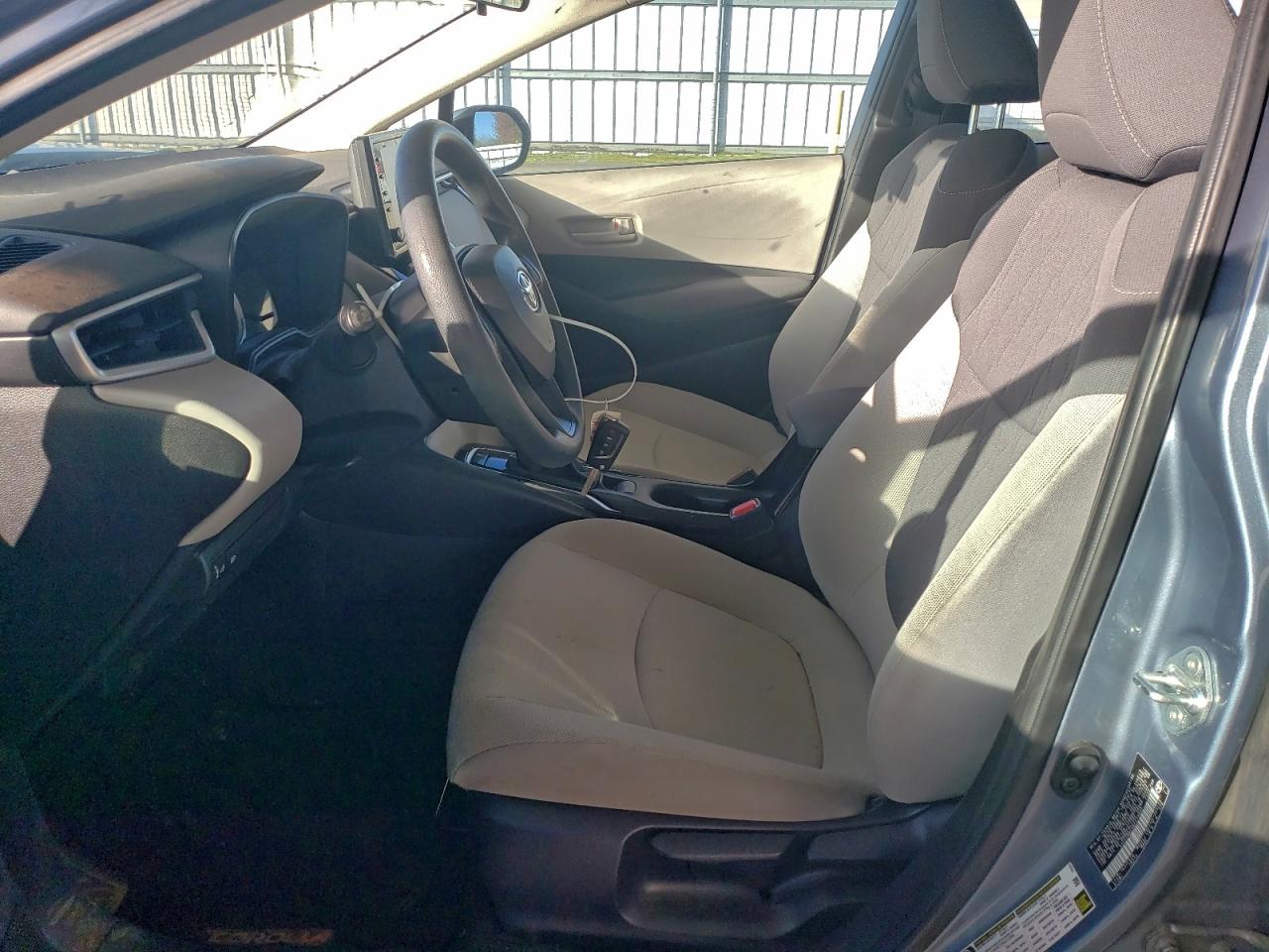 2022 TOYOTA COROLLA LE photo 7