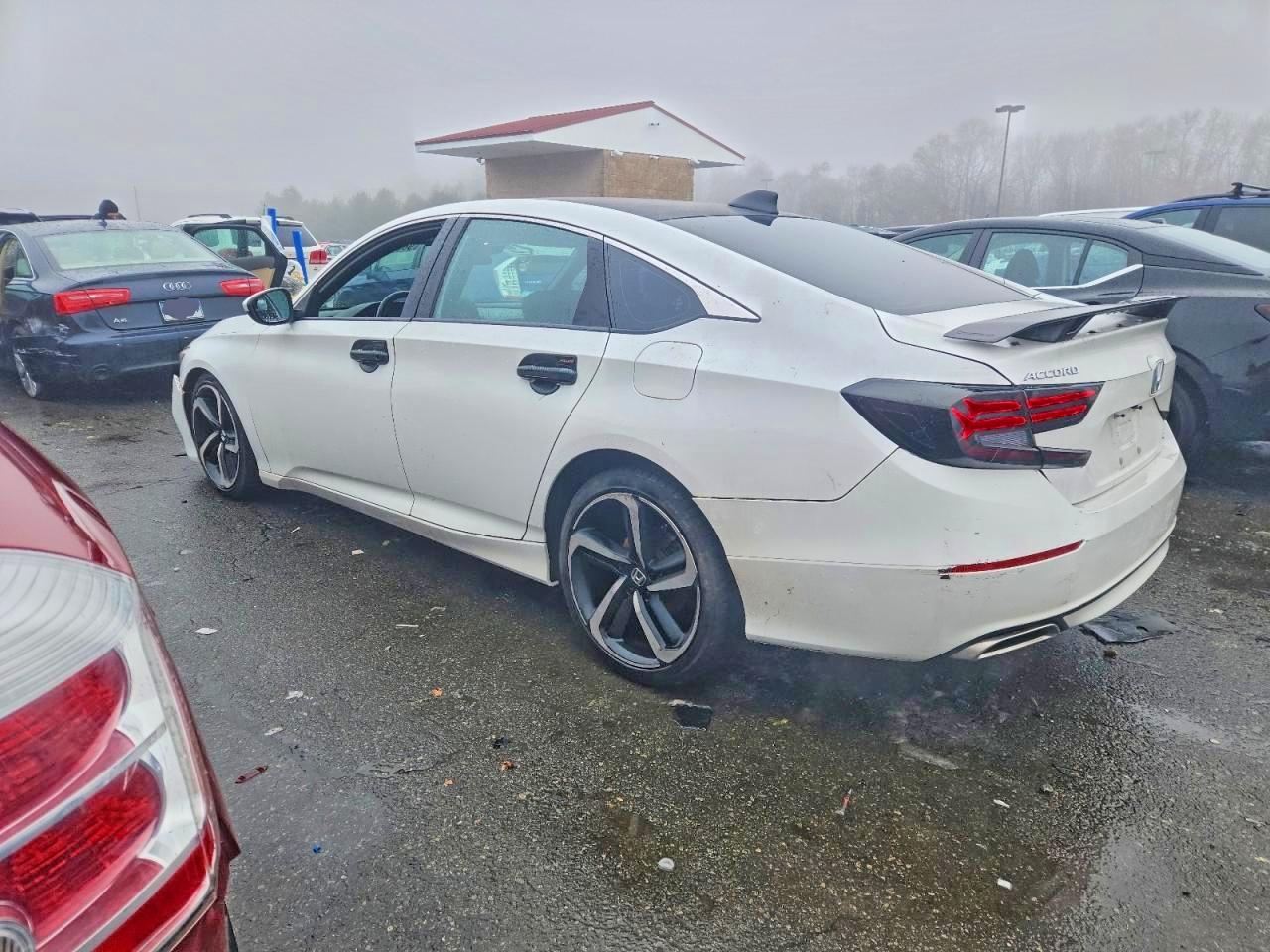 2020 HONDA ACCORD SPORT photo 2