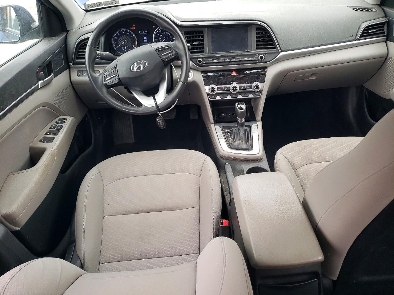 2020 HYUNDAI ELANTRA SEL photo 8