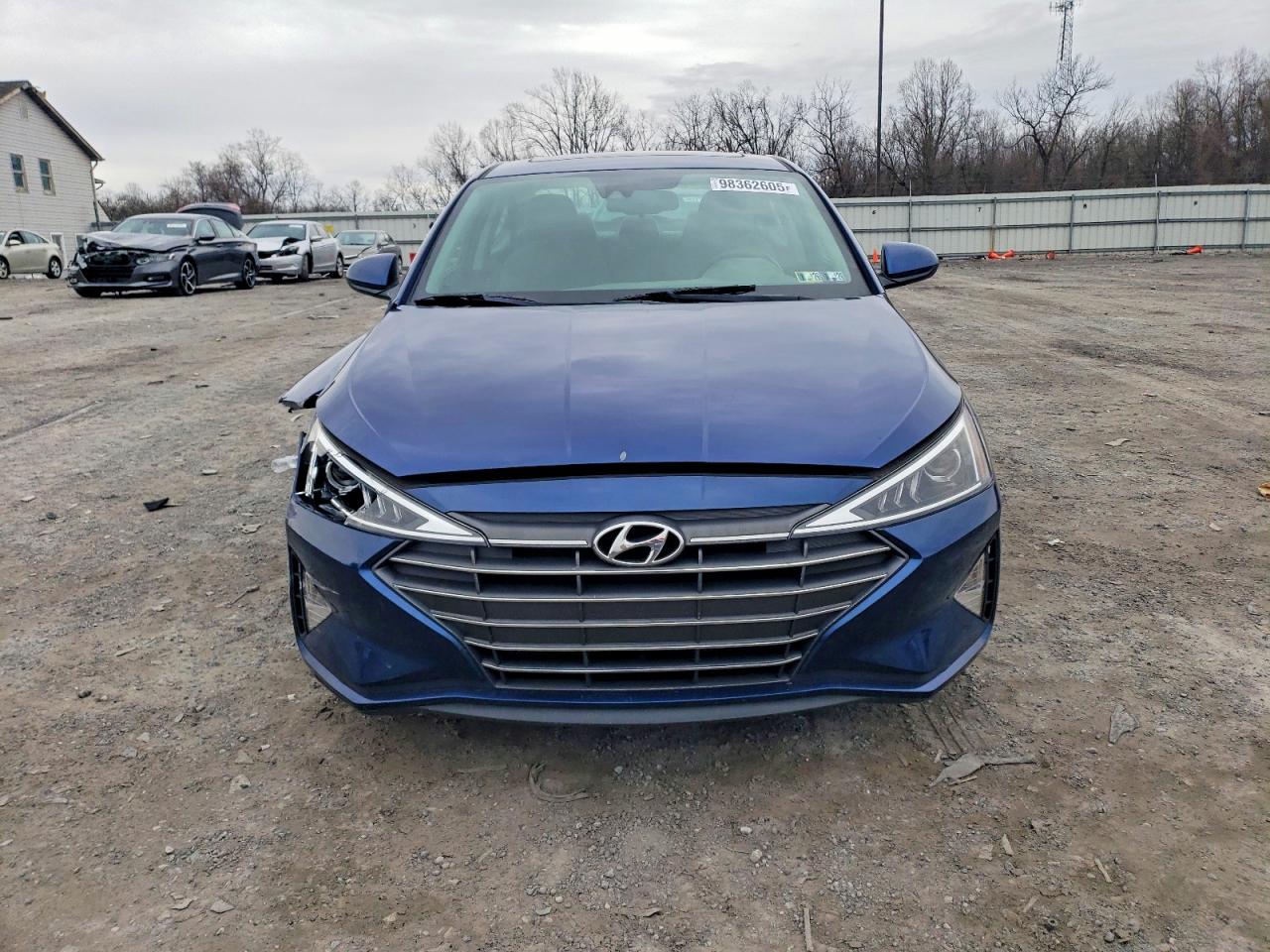 2020 HYUNDAI ELANTRA SEL photo 5