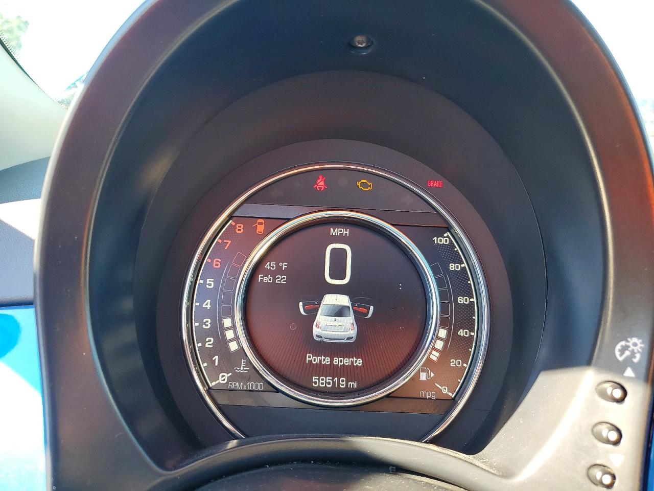 2018 FIAT 500 LOUNGE photo 9
