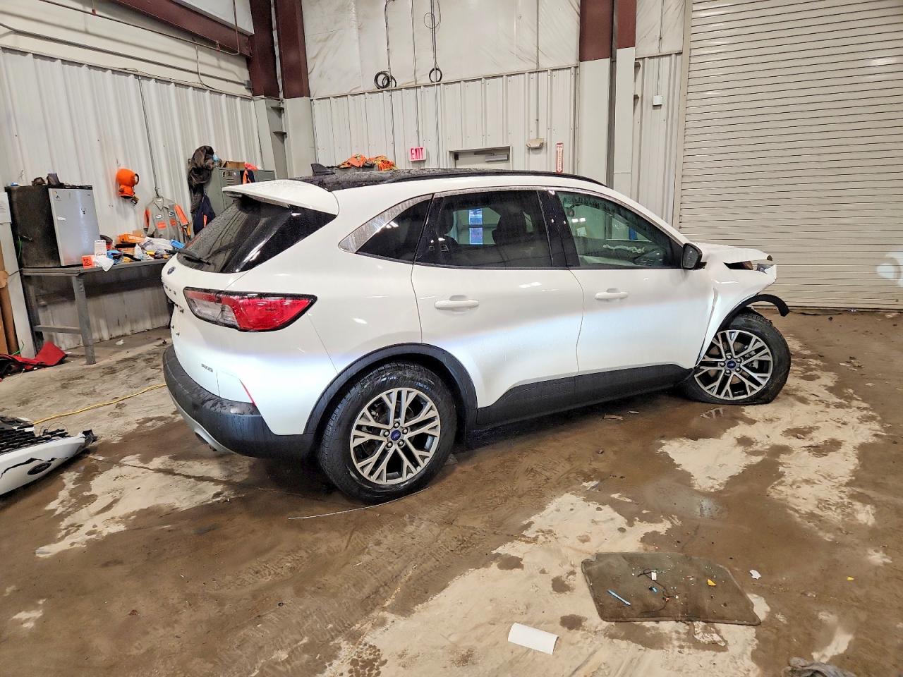 2022 FORD ESCAPE SEL photo 3