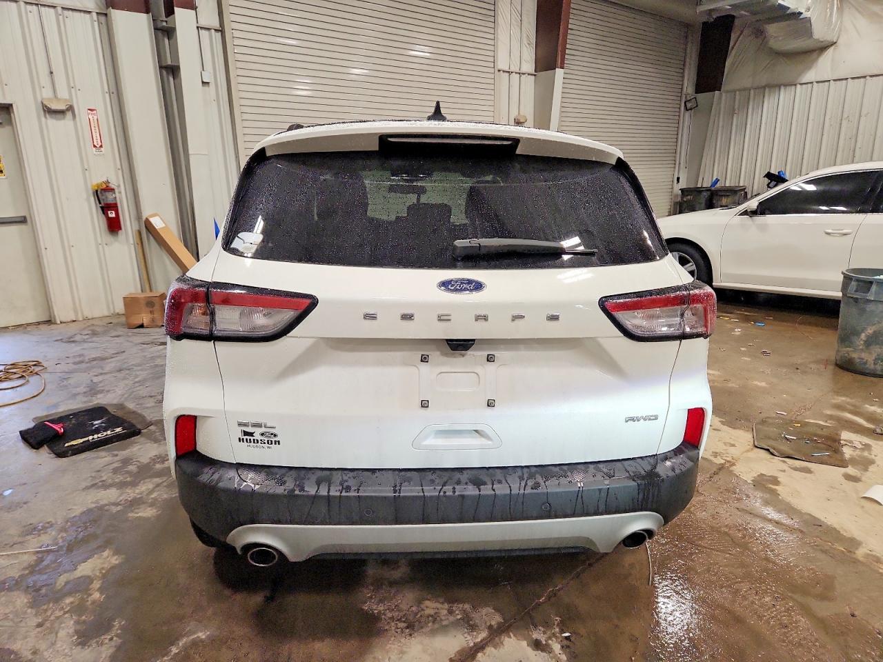 2022 FORD ESCAPE SEL photo 6