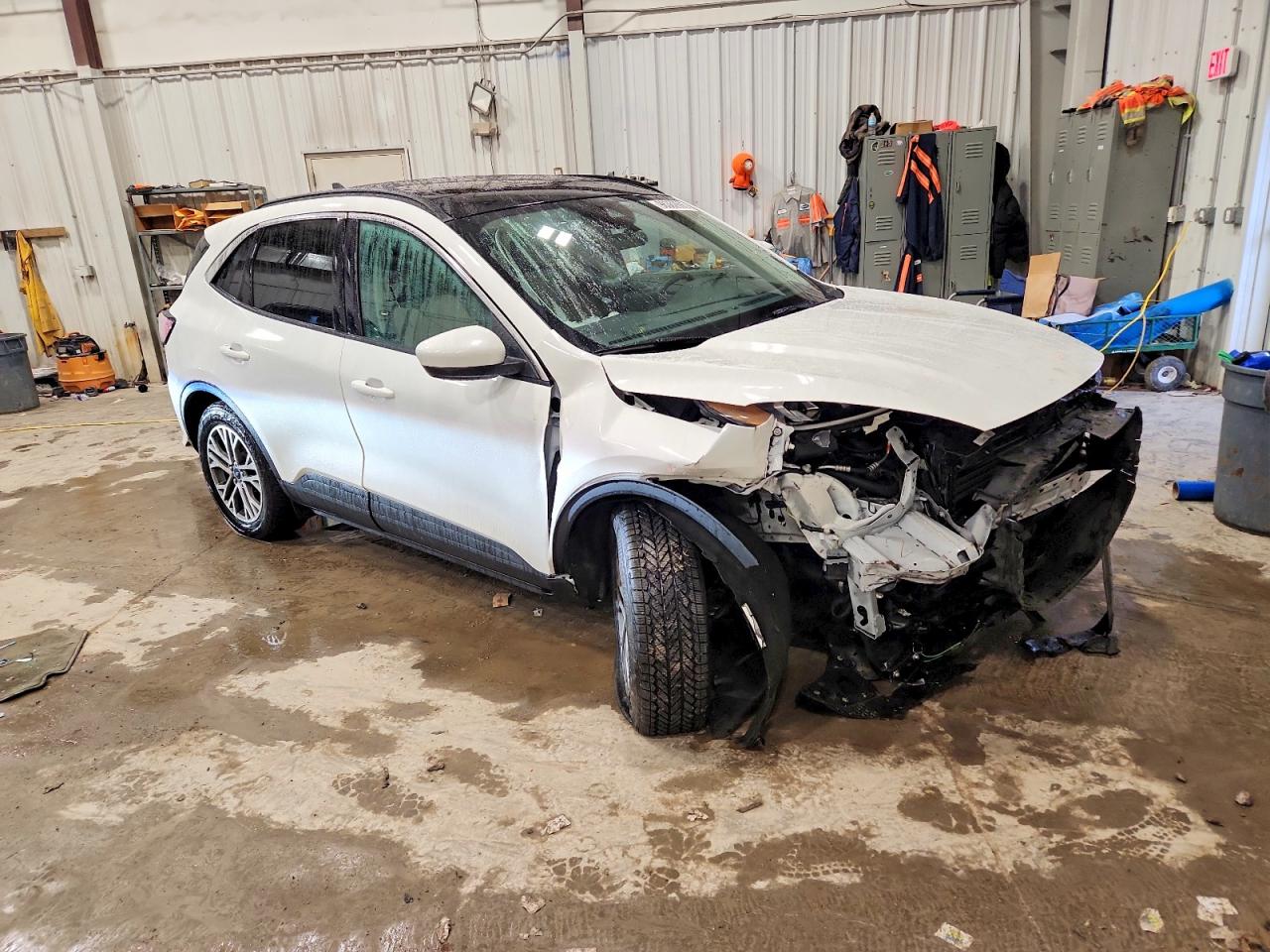 2022 FORD ESCAPE SEL photo 4