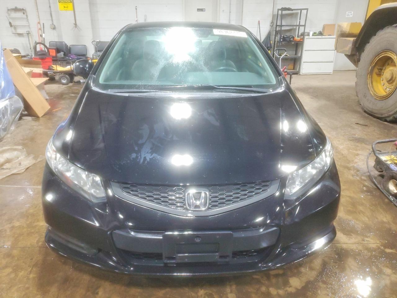 2013 HONDA CIVIC LX photo 5