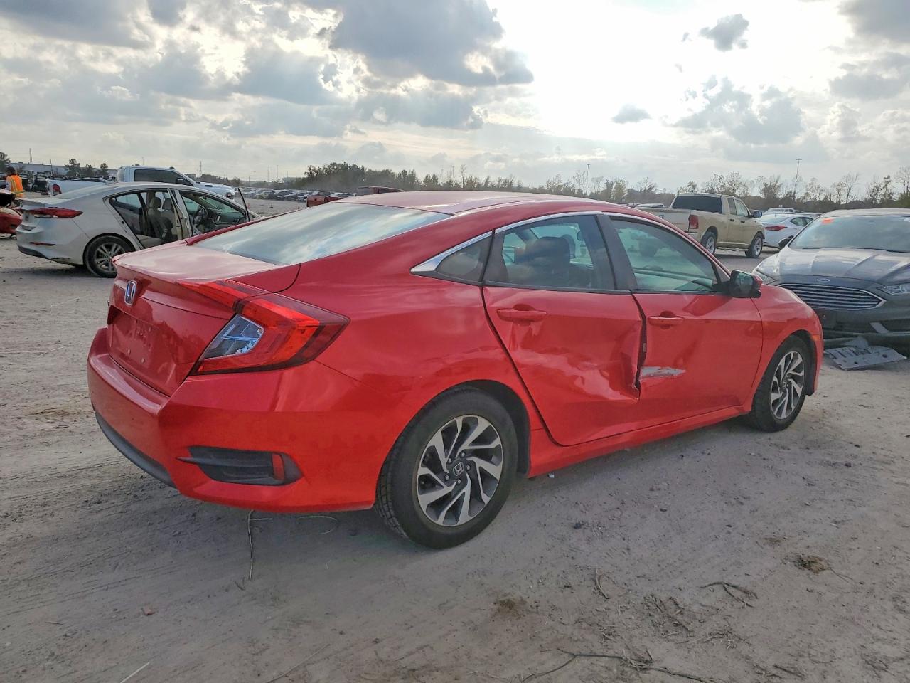 2016 HONDA CIVIC photo 3