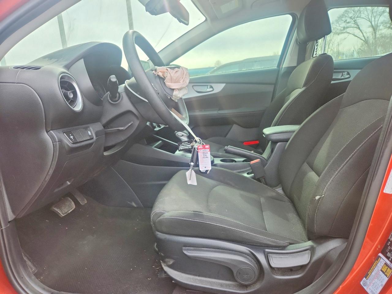 2024 KIA FORTE LX photo 7
