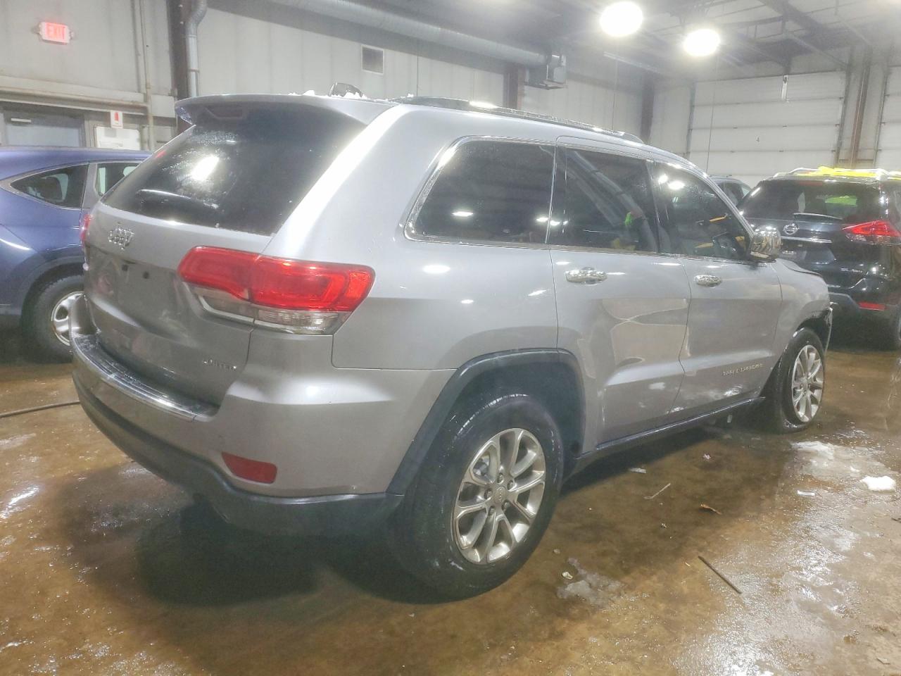 2015 JEEP GRAND CHEROKEE LIMITED photo 3