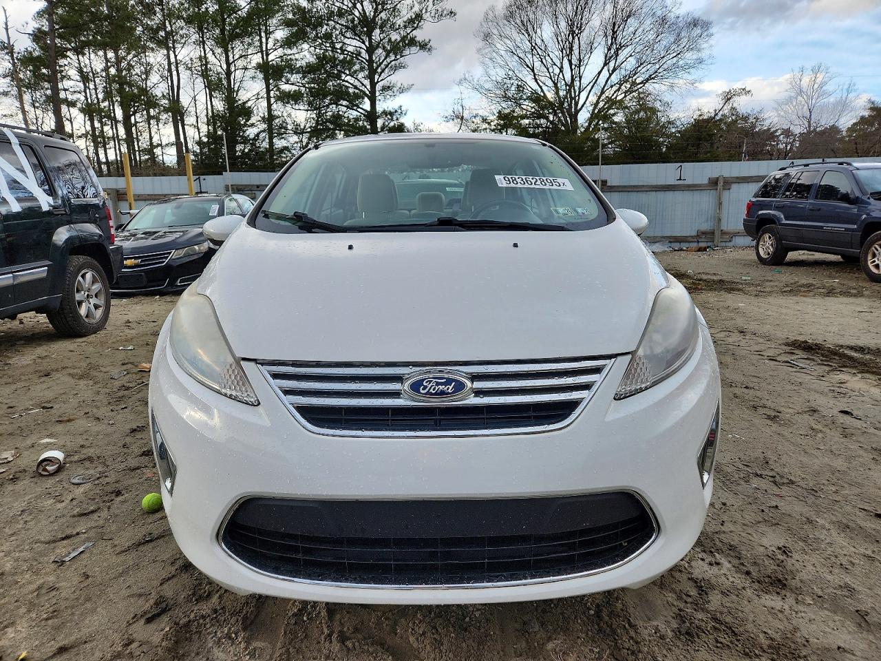 2011 FORD FIESTA SEL photo 5