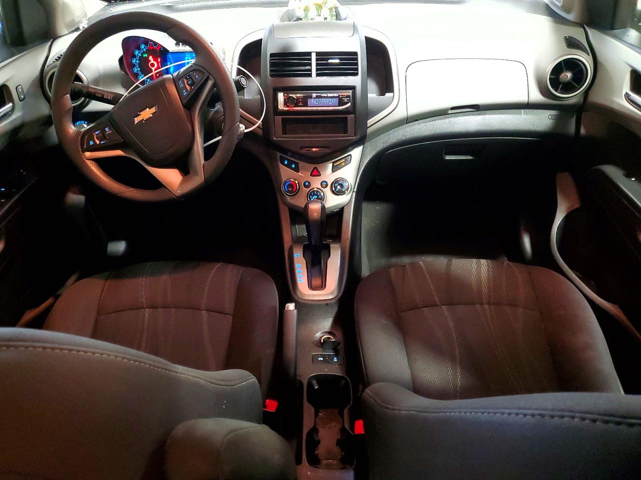 2014 CHEVROLET SONIC LT photo 8